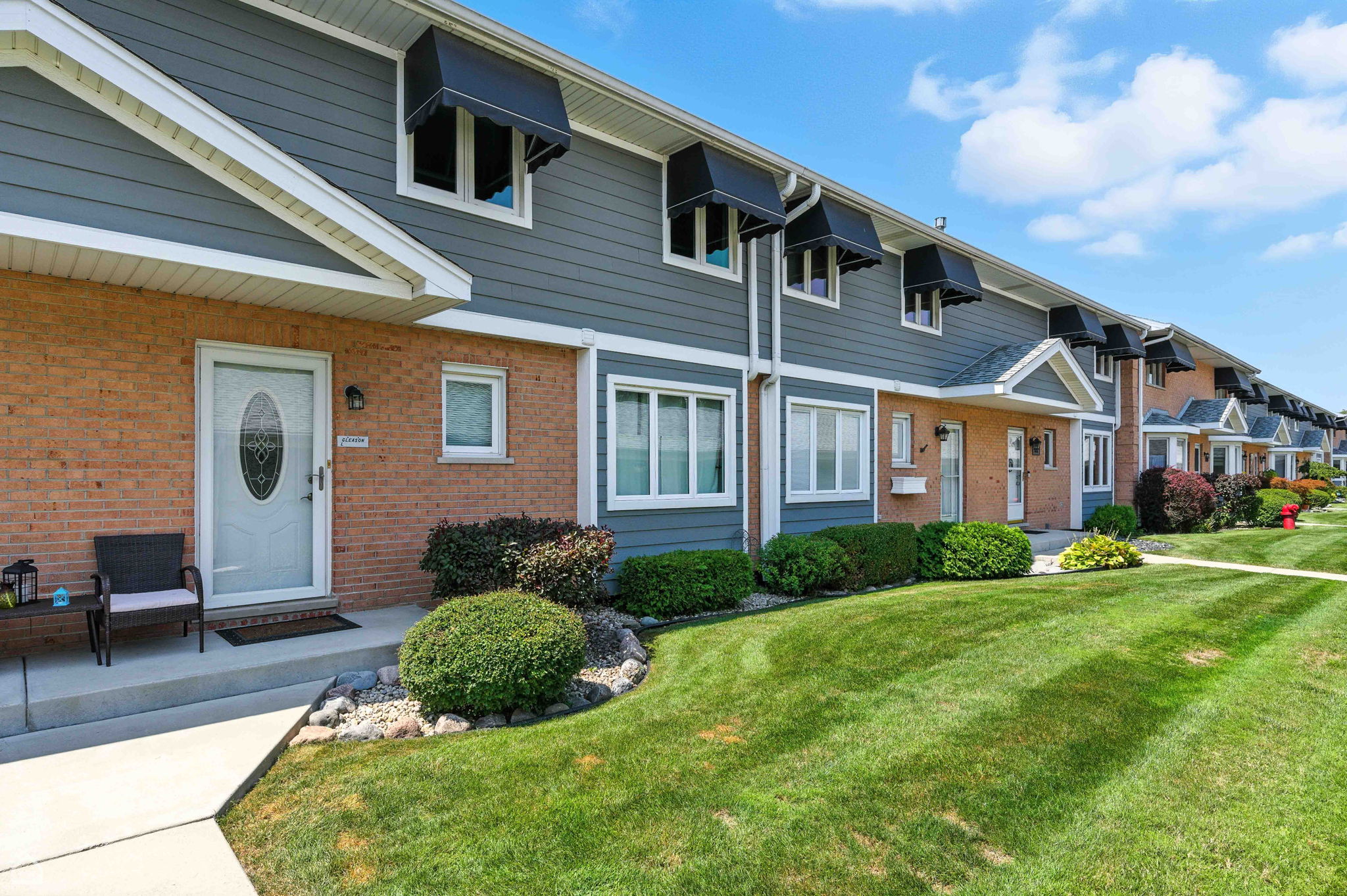 2550 W 112th St 12 L_002