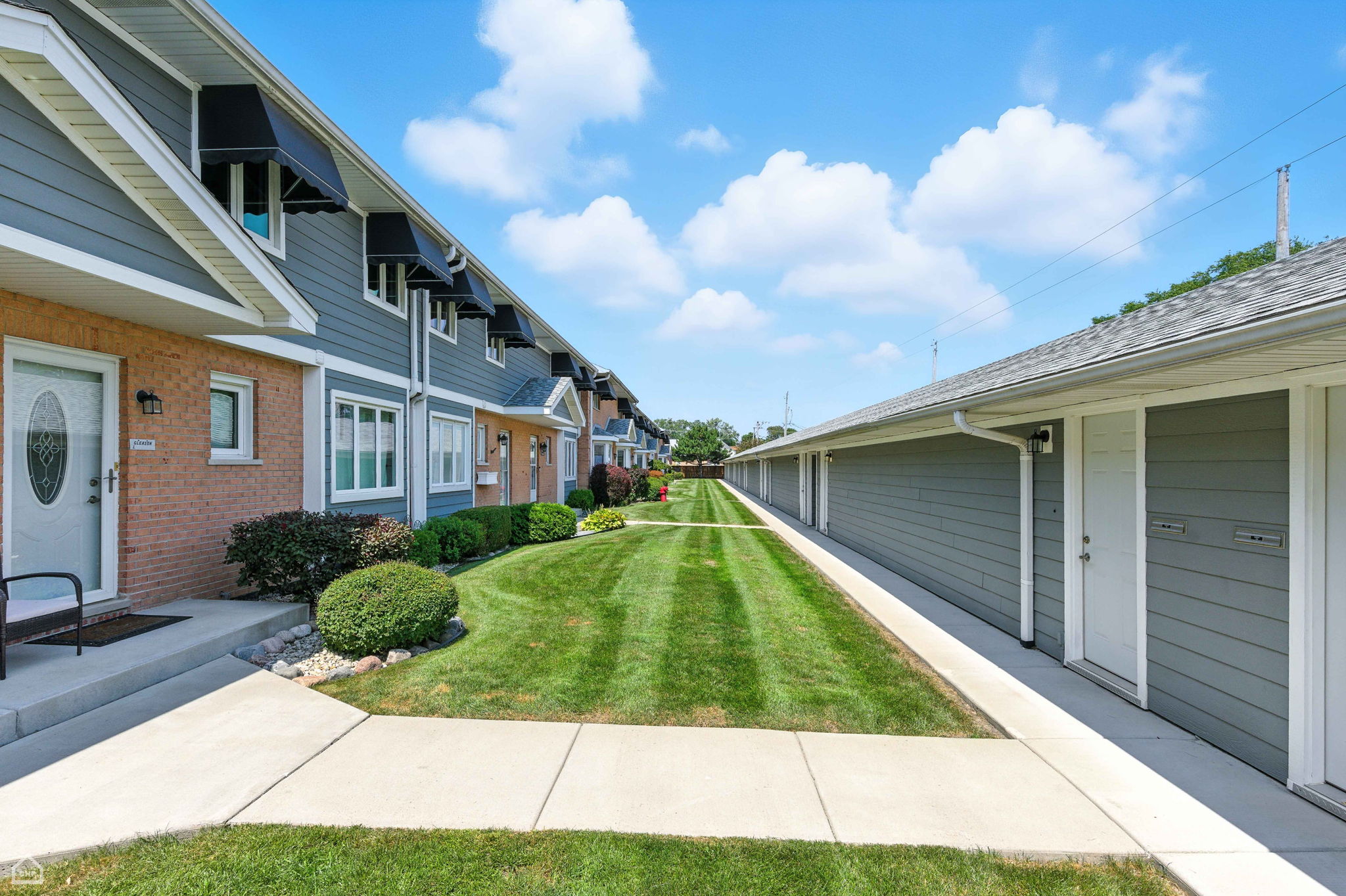 2550 W 112th St 12 L_003