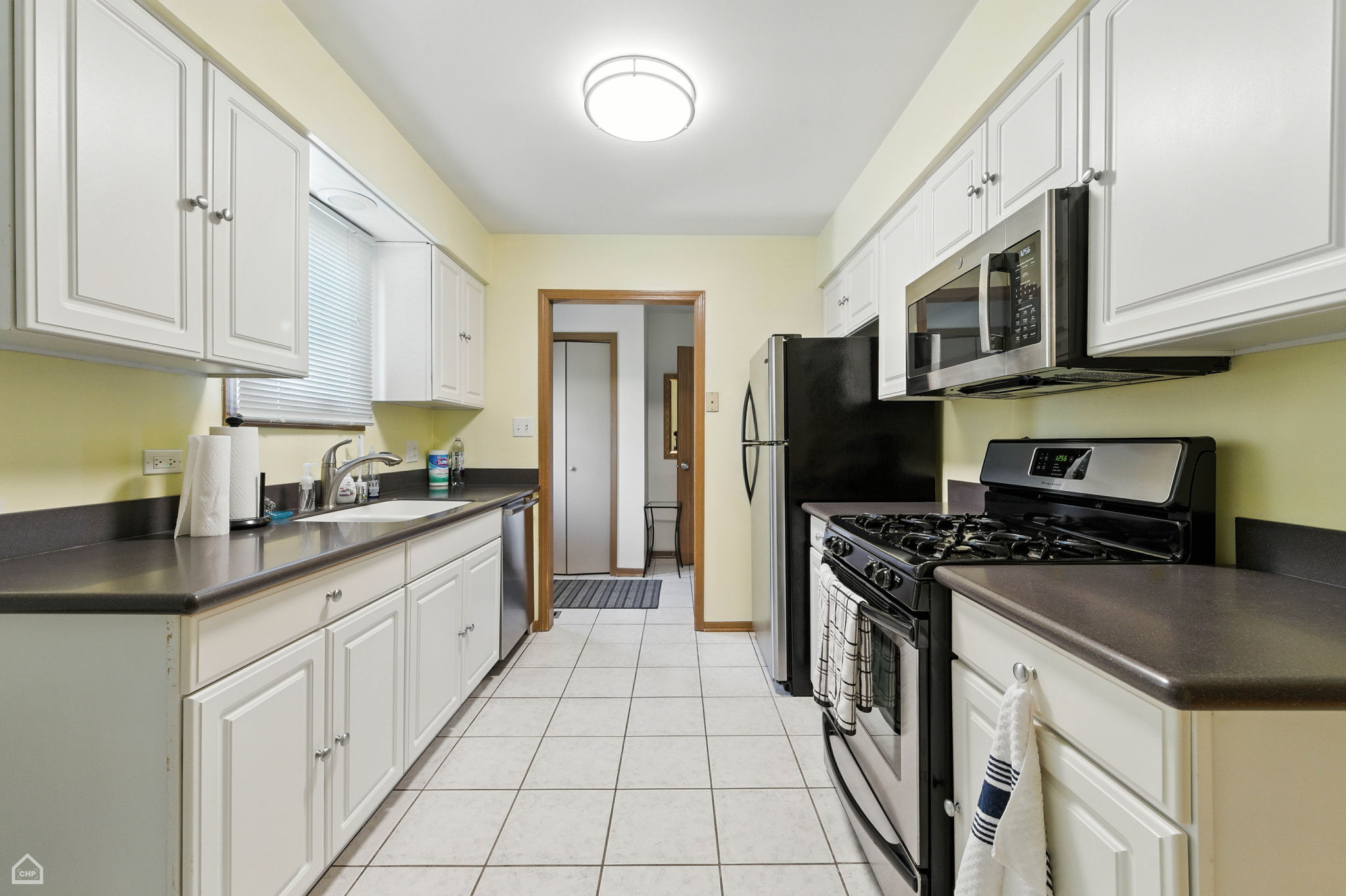 2550 W 112th St 12 L_009