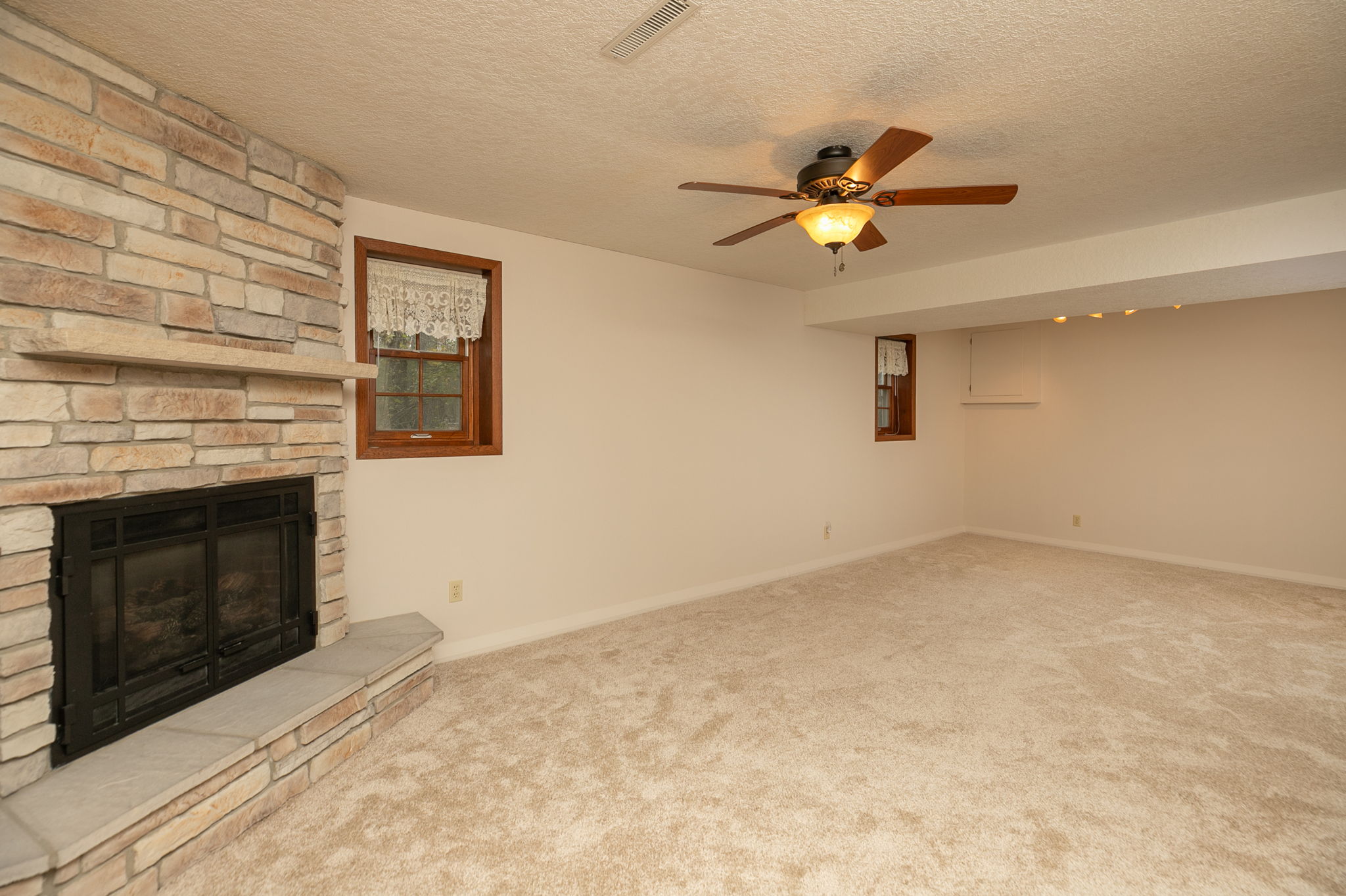 25-Family Room