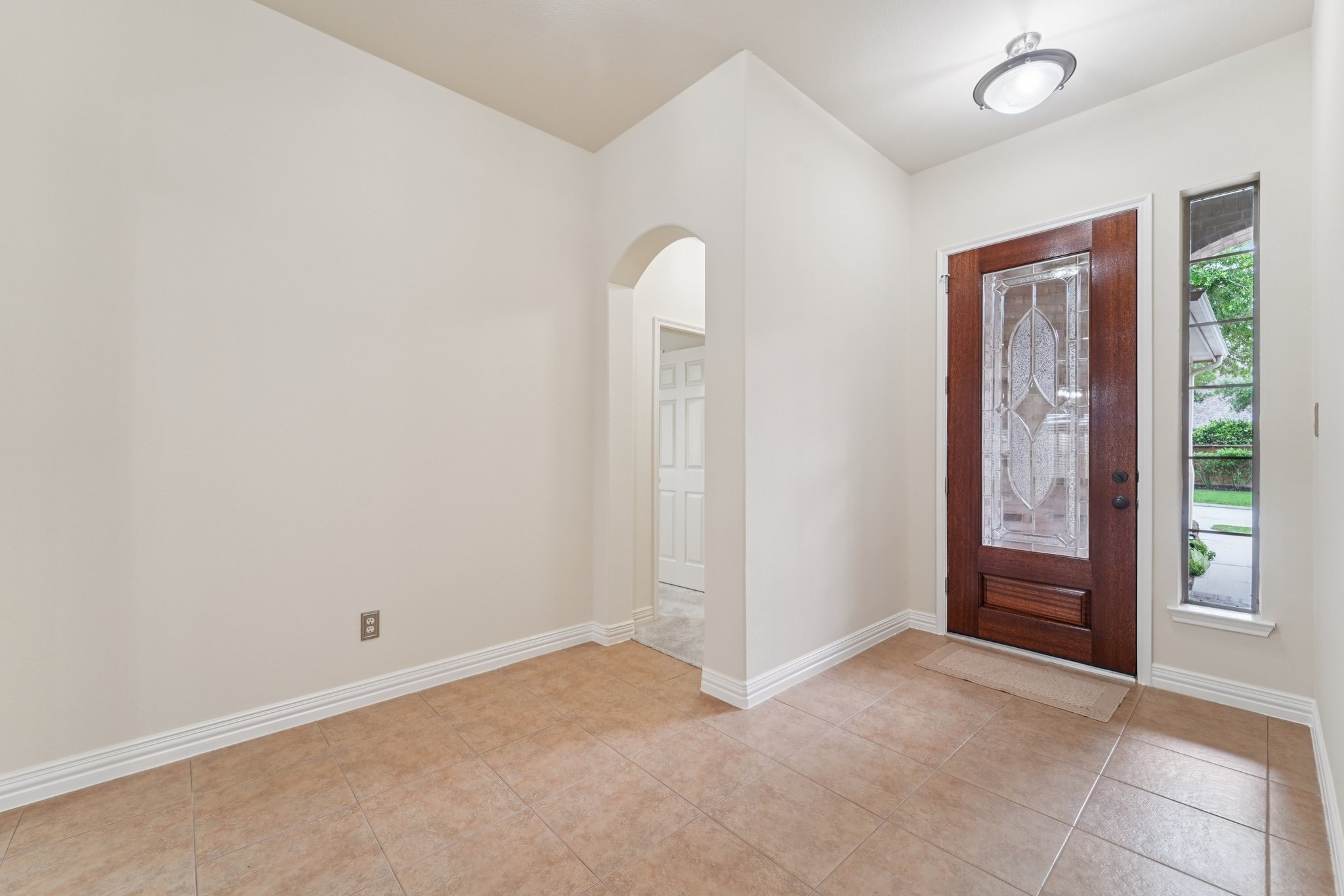 Vinechase Dr-S1704-003.jpg