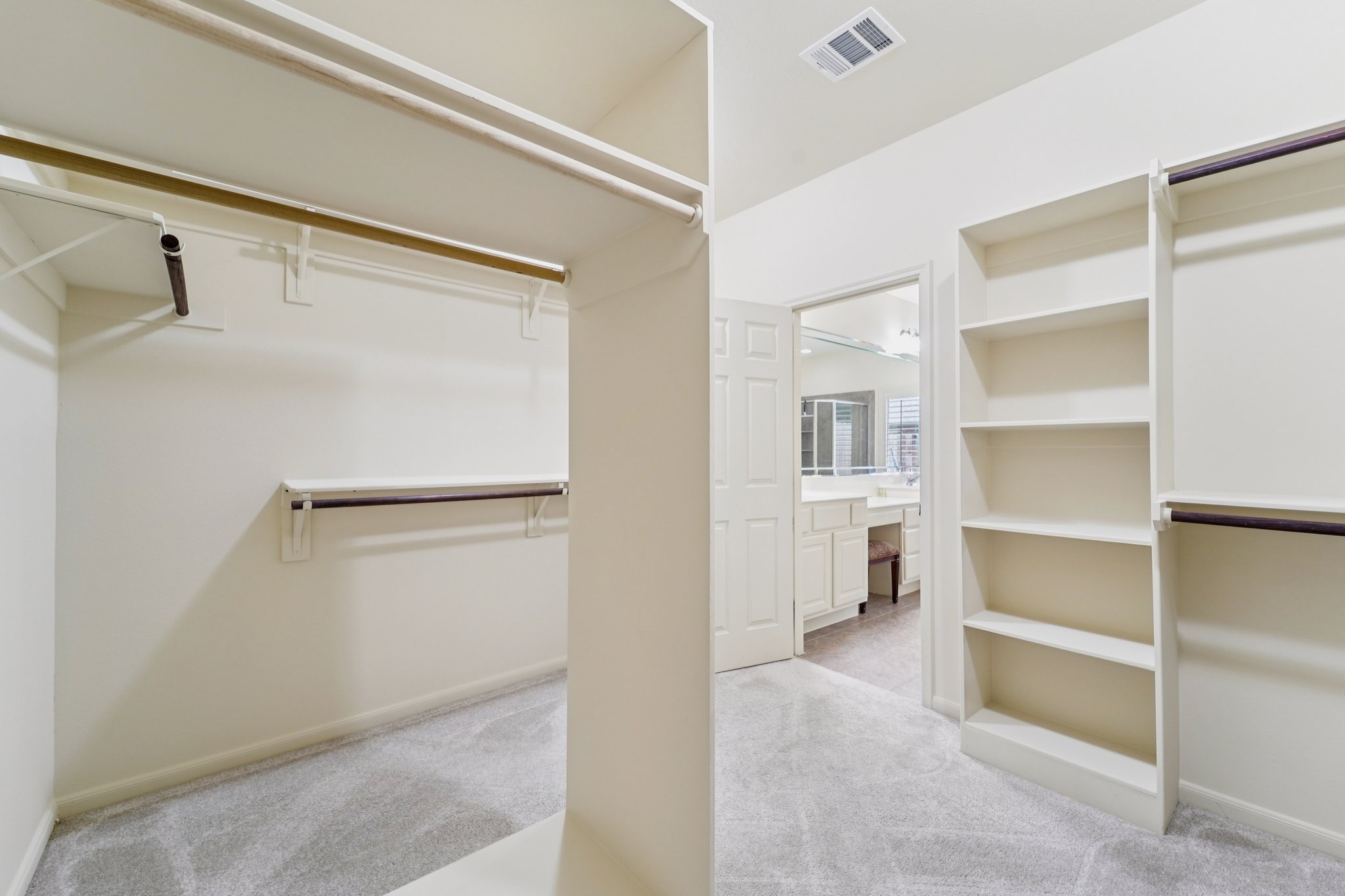 Vinechase Dr-S1704-017.jpg