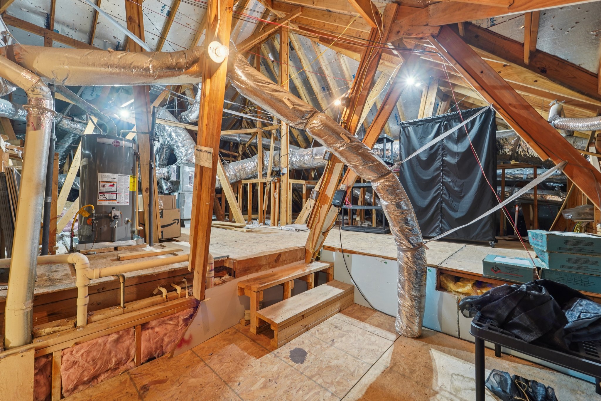 Vinechase Dr-S1704-037.jpg