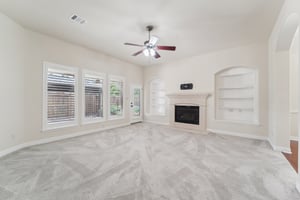 Vinechase Dr-S1704-004.jpg