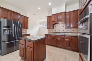 Vinechase Dr-S1704-012.jpg