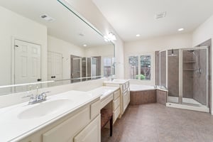 Vinechase Dr-S1704-015.jpg