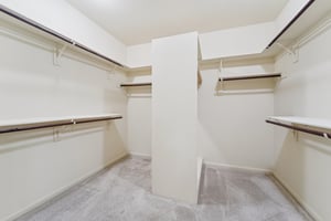 Vinechase Dr-S1704-016.jpg