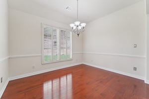 Vinechase Dr-S1704-021.jpg