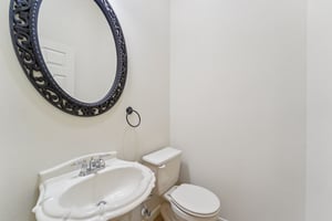 Vinechase Dr-S1704-025.jpg