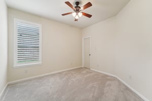 Vinechase Dr-S1704-034.jpg