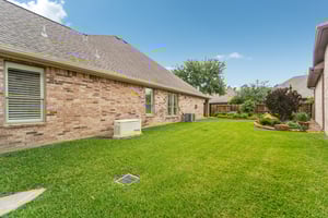 Vinechase Dr-S1704-044.jpg