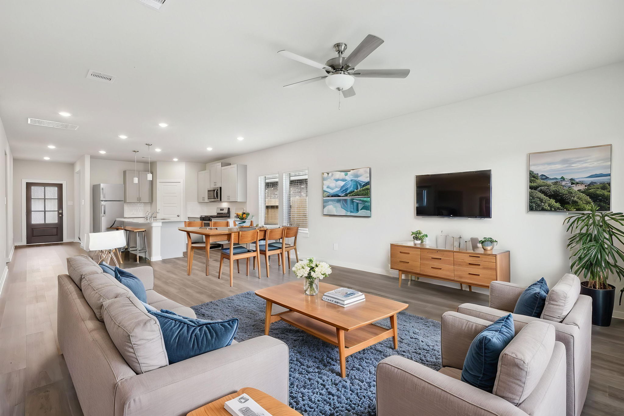Houston - Southwinds - 2551 Bay Winds Ln Baytown TX 77523 - 007 virtually staged