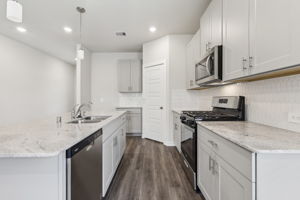 Houston - Southwinds - 2551 Bay Winds Ln Baytown TX 77523 - 010