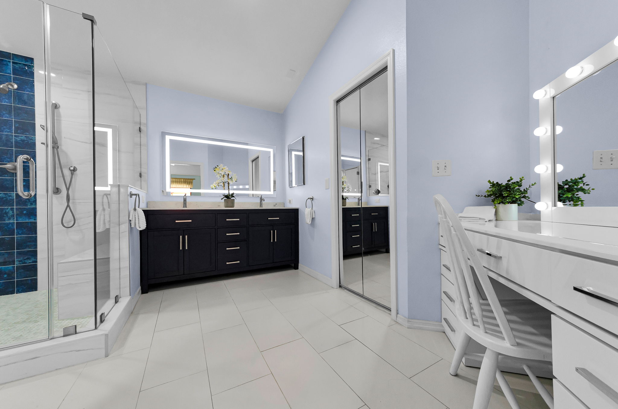 Primary Bathroom1a