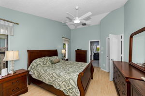 Primary Bedroom1c