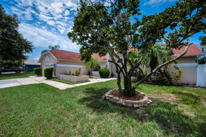 Front Exterior14
