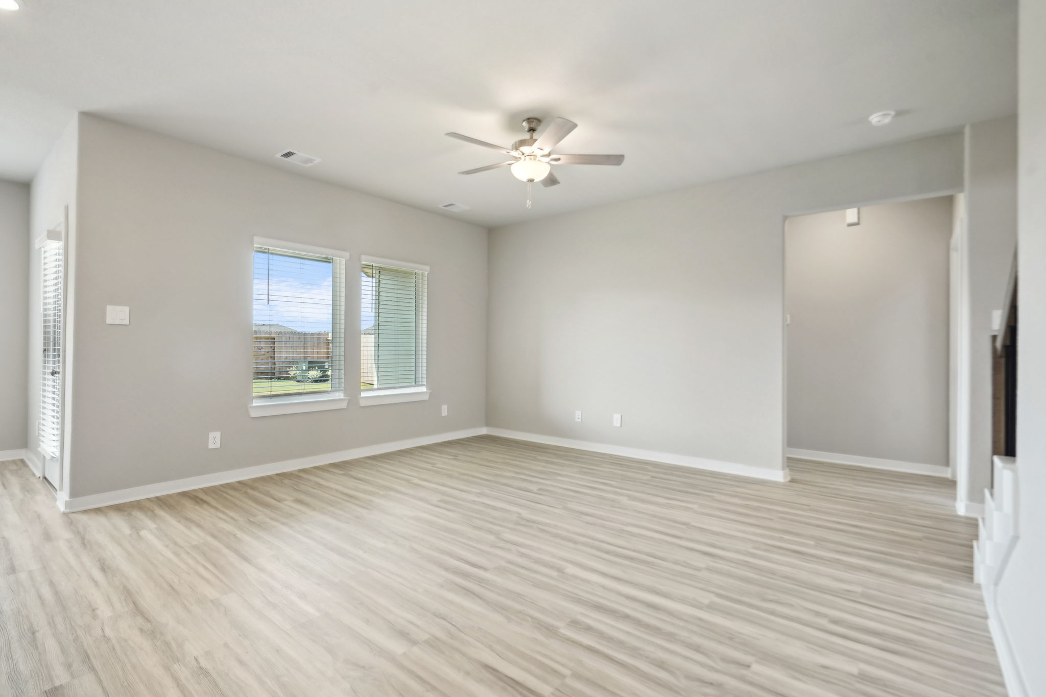 Houston - Southwinds - 2554 Bay Winds Ln Baytown TX 77523 - 010
