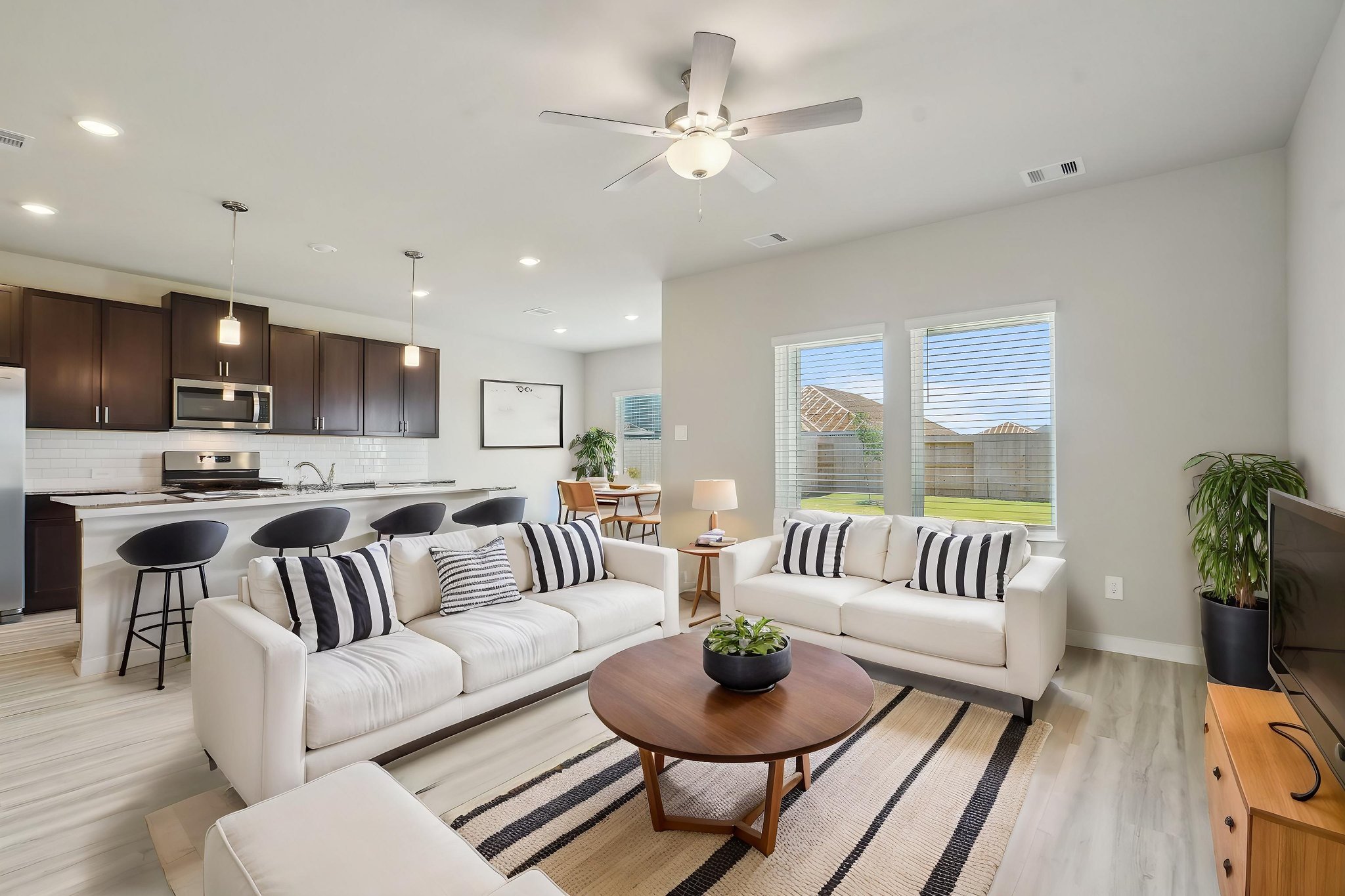 Houston - Southwinds - 2554 Bay Winds Ln Baytown TX 77523 - 009 virtually staged.jpeg