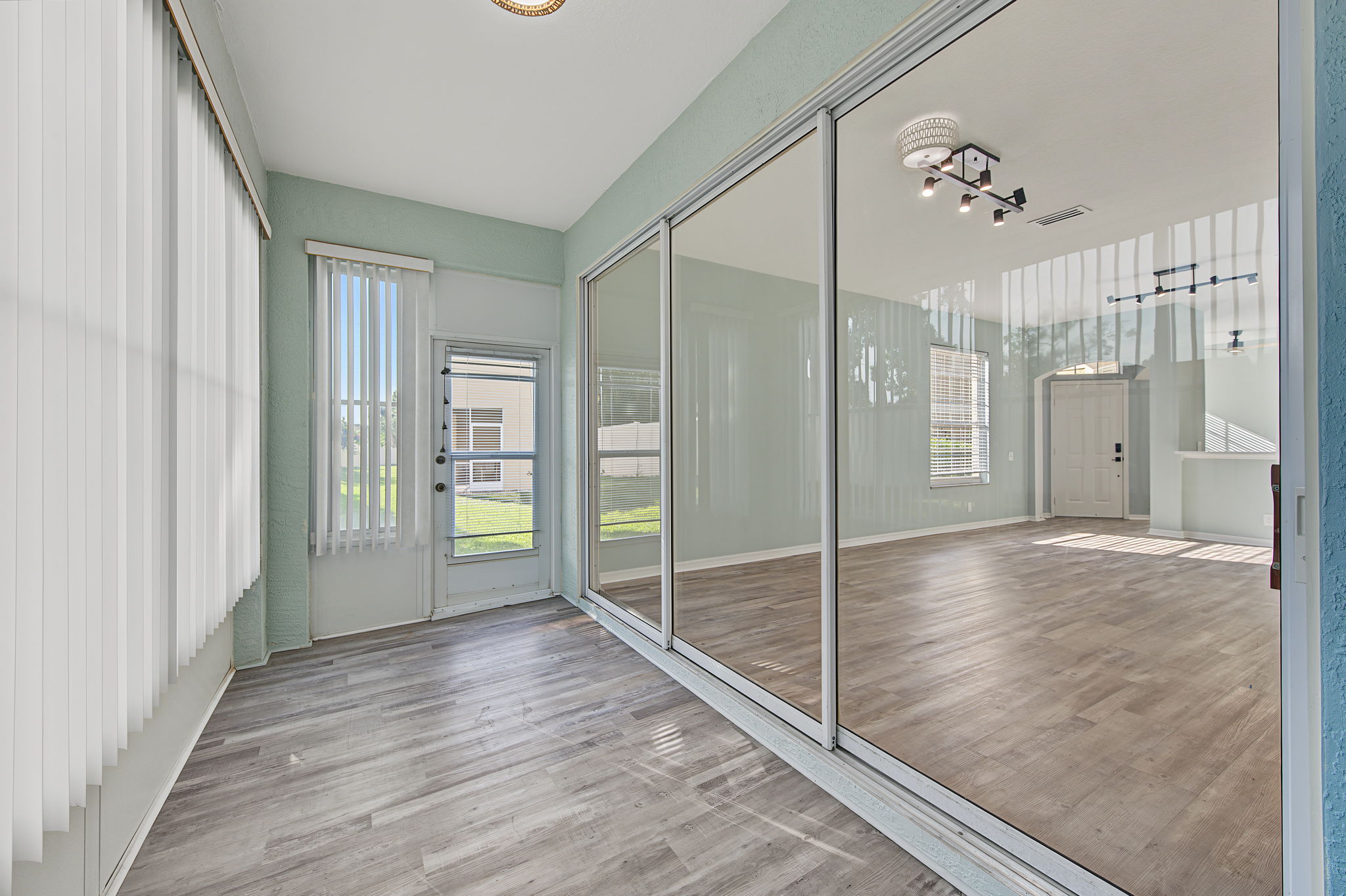 Sun Room2