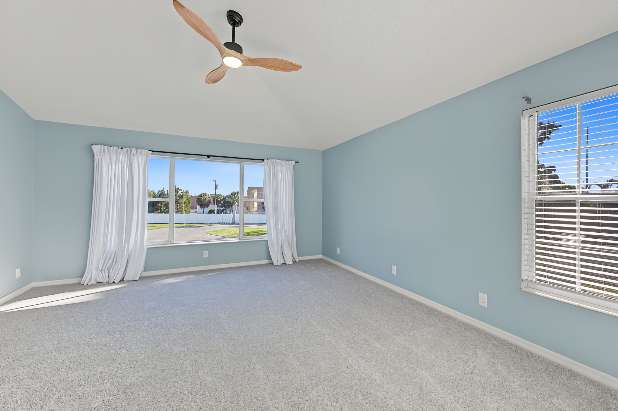 Upper Level Primary Bedroom1a