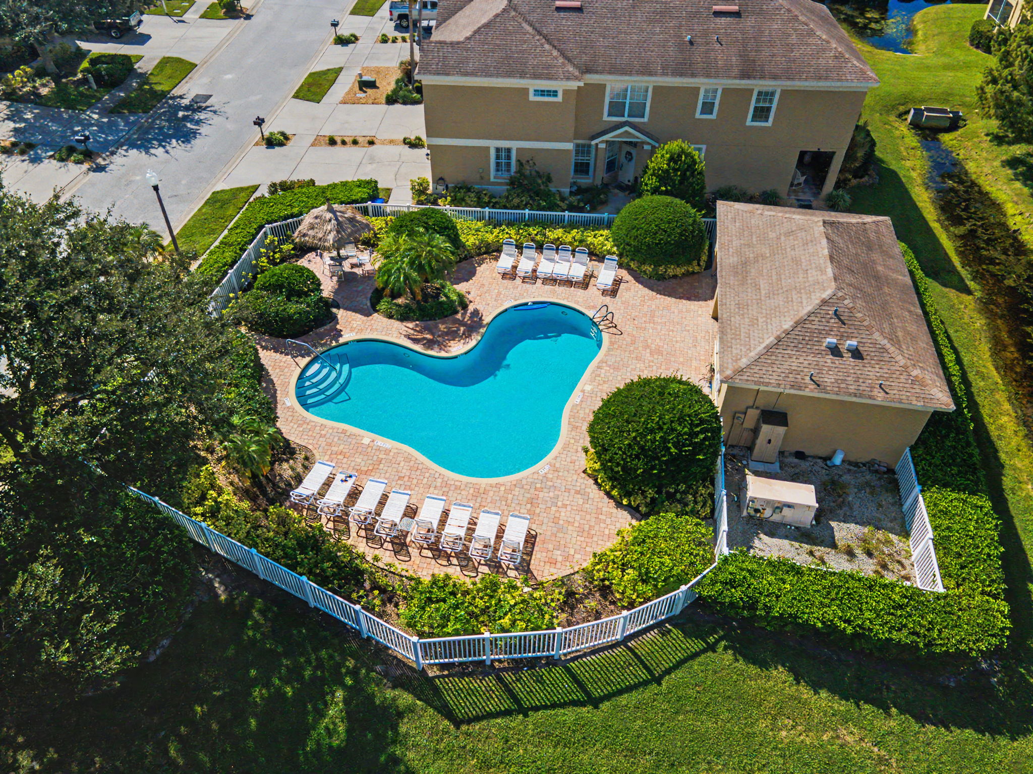 Pool19