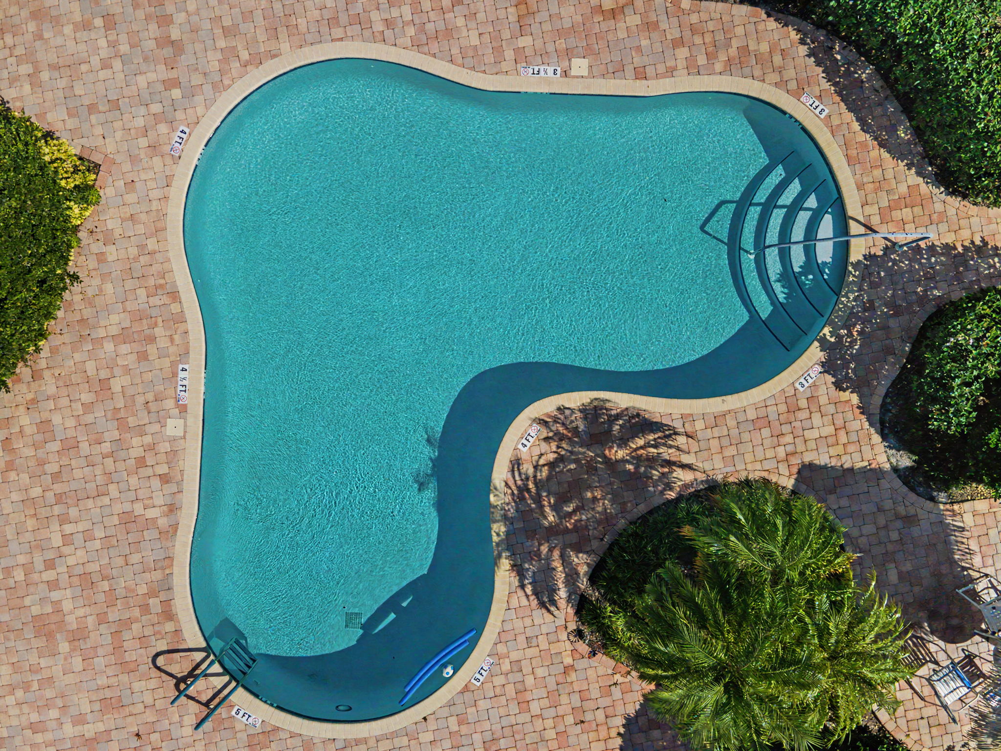 Pool23