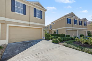 Front Exterior5