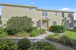 Front Exterior7