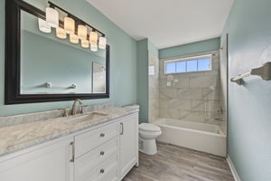 Upper Level Bathroom2