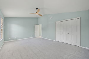 Upper Level Bedroom2c