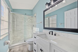 Upper Level Primary Bathroom
