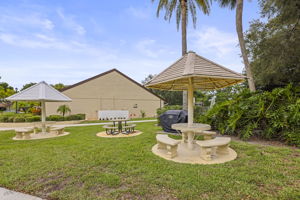 Community Grill Area - 495A0717