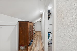  Photo 52