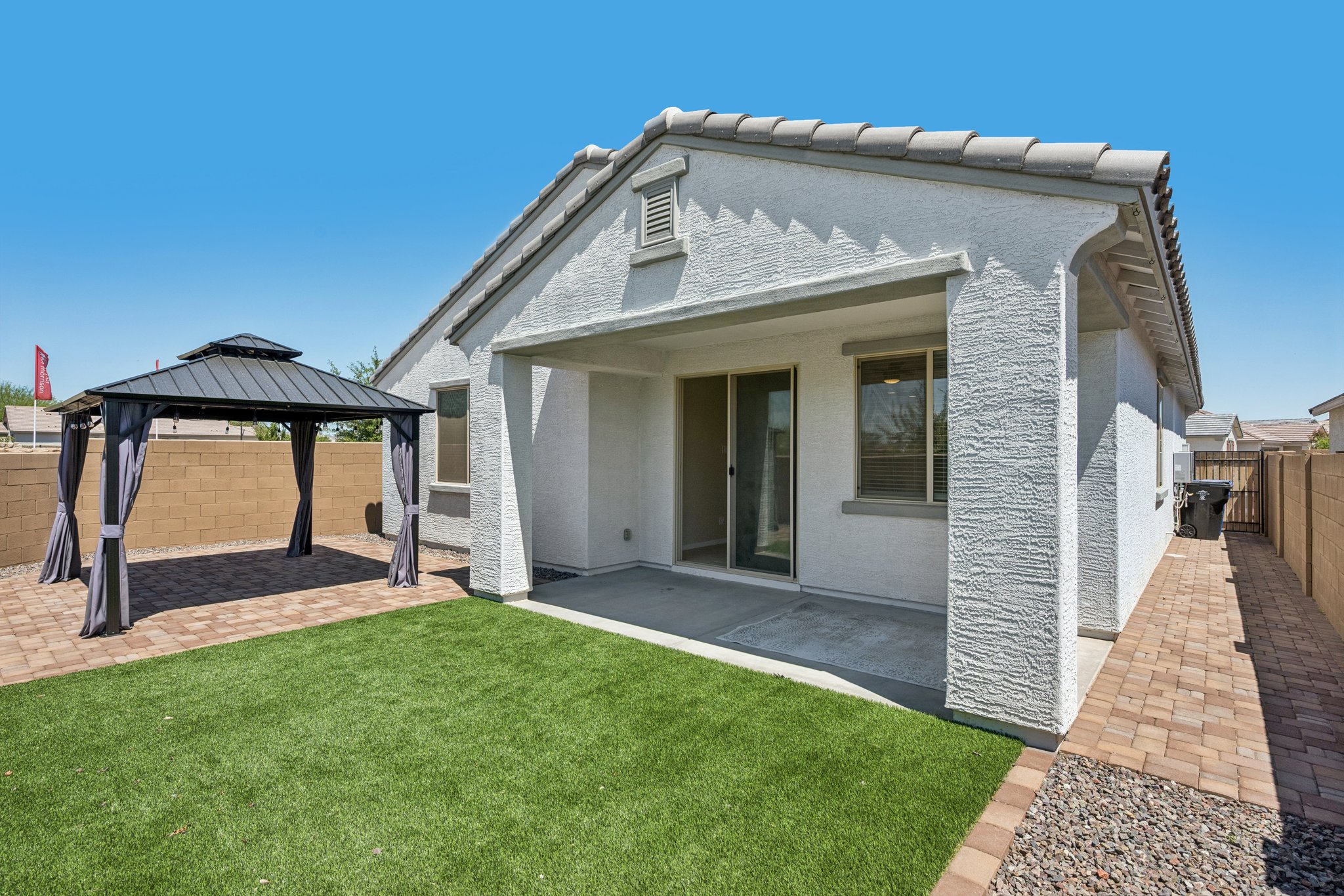 25572 North 142nd Ln - 026.jpg