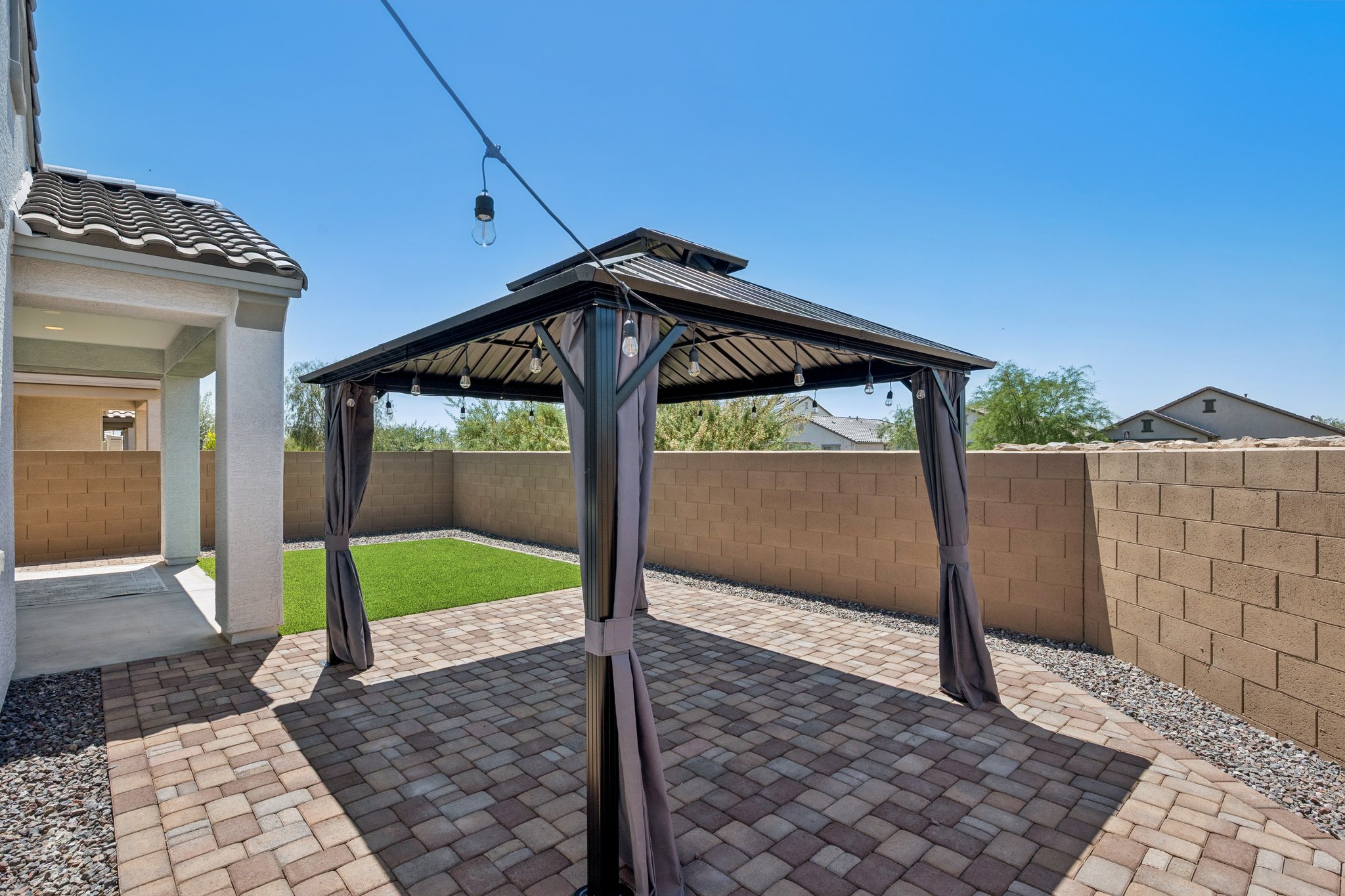 25572 North 142nd Ln - 029.jpg