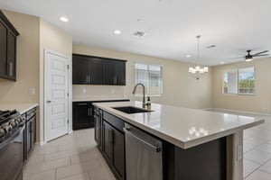 25572 North 142nd Ln - 012.jpg