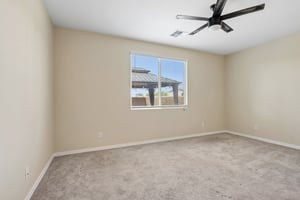 25572 North 142nd Ln - 014.jpg