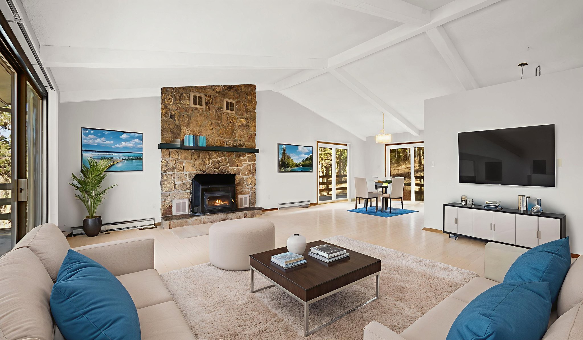 JAK05058_1 virtually staged.jpeg