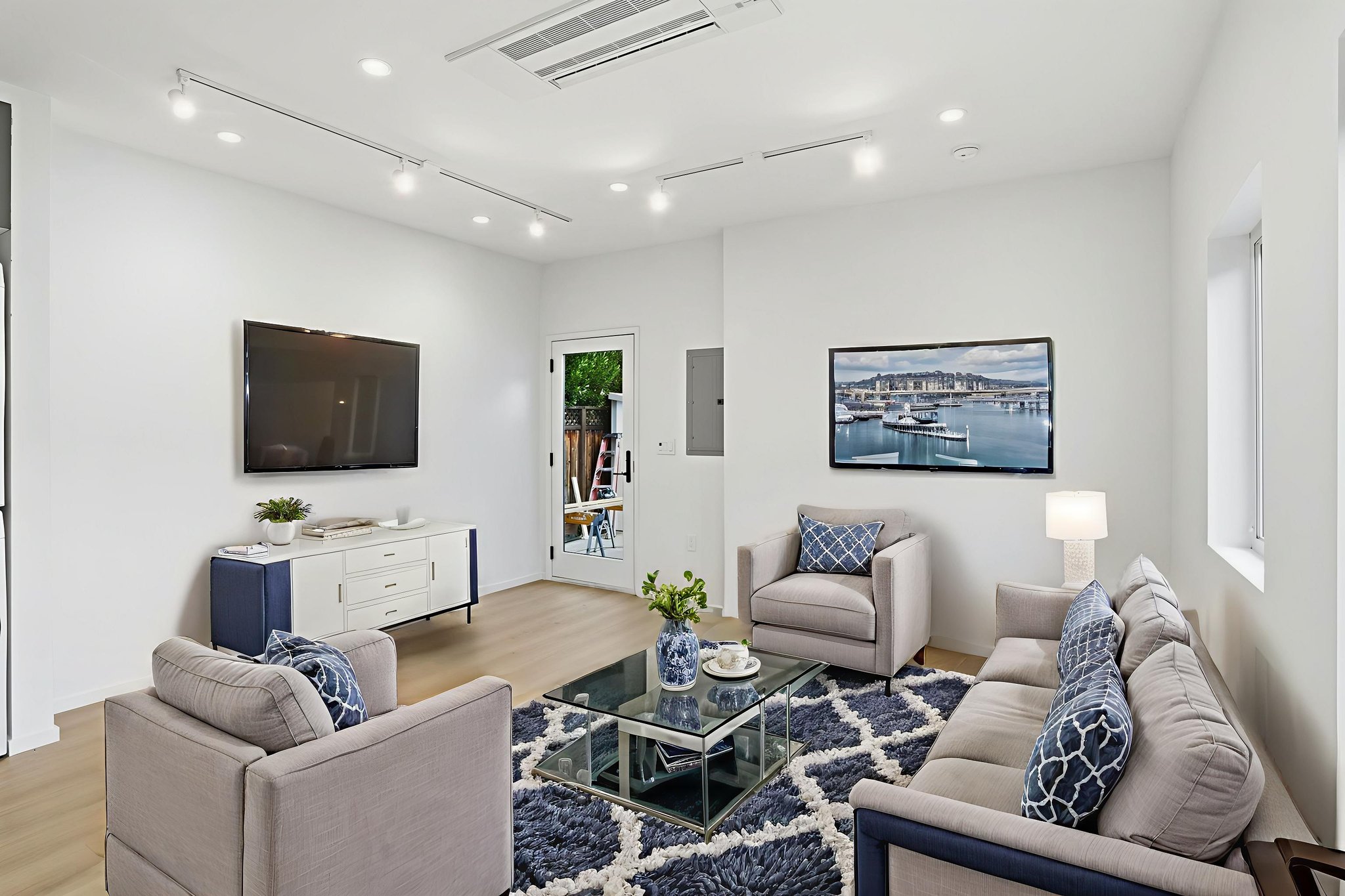 002_F8_2558 Lansford Ave virtually staged.jpeg