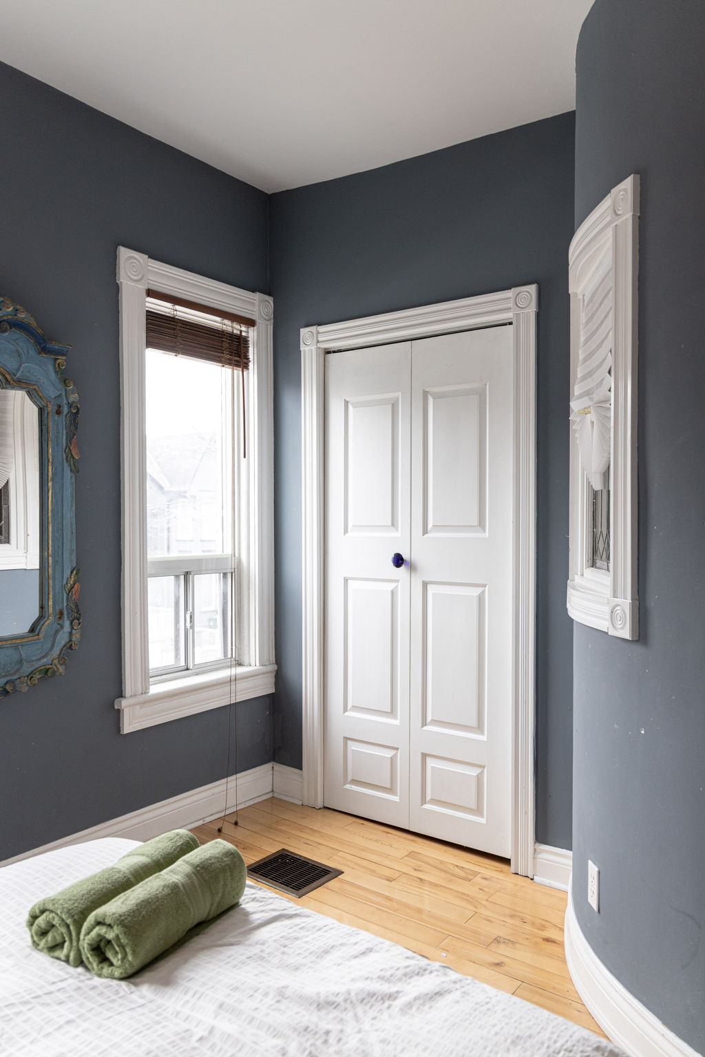 Toronto property showcase — delivered property photograph 36