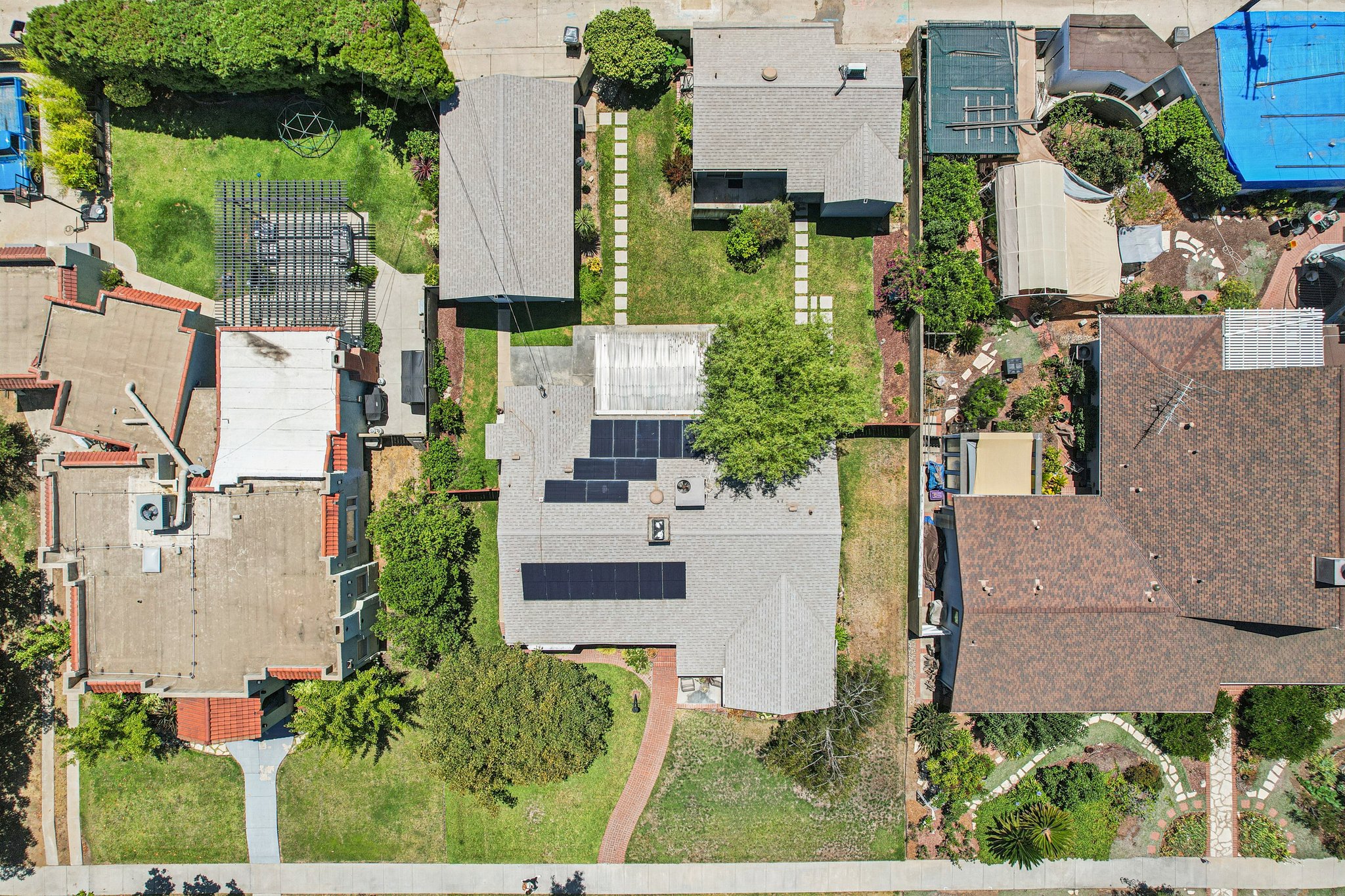E Claiborne Pl-S2507-042.jpg