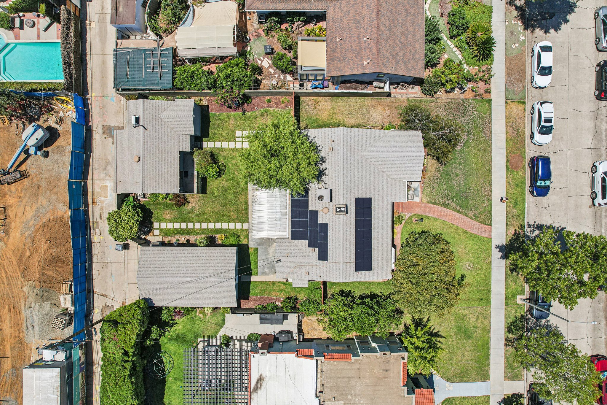 E Claiborne Pl-S2507-043.jpg