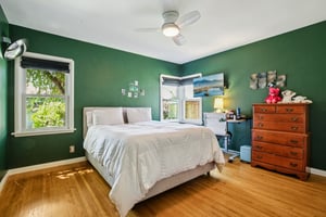 E Claiborne Pl-S2507-022.jpg