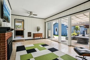 E Claiborne Pl-S2507-032.jpg