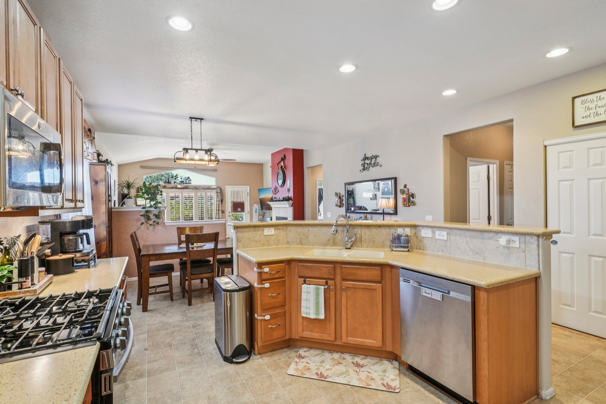 Homestead Way-S1308-017.jpg