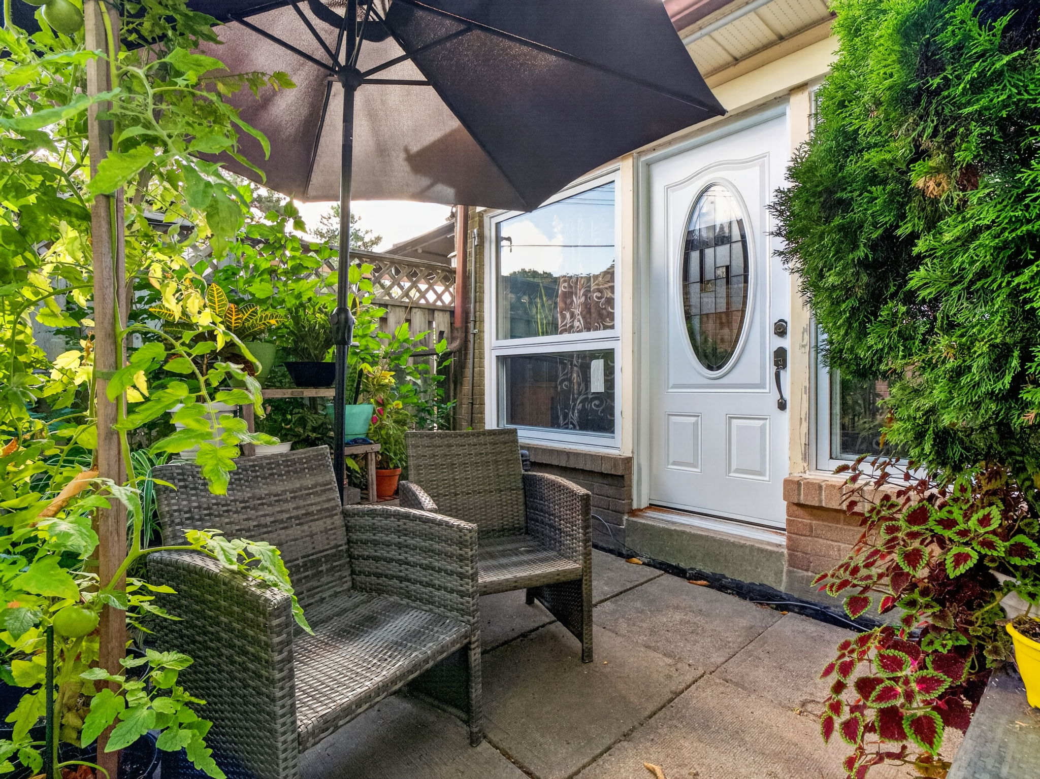256 John Garland Blvd 119 Toronto, ON M9V 1N8