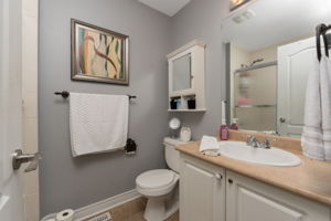  Photo 48
