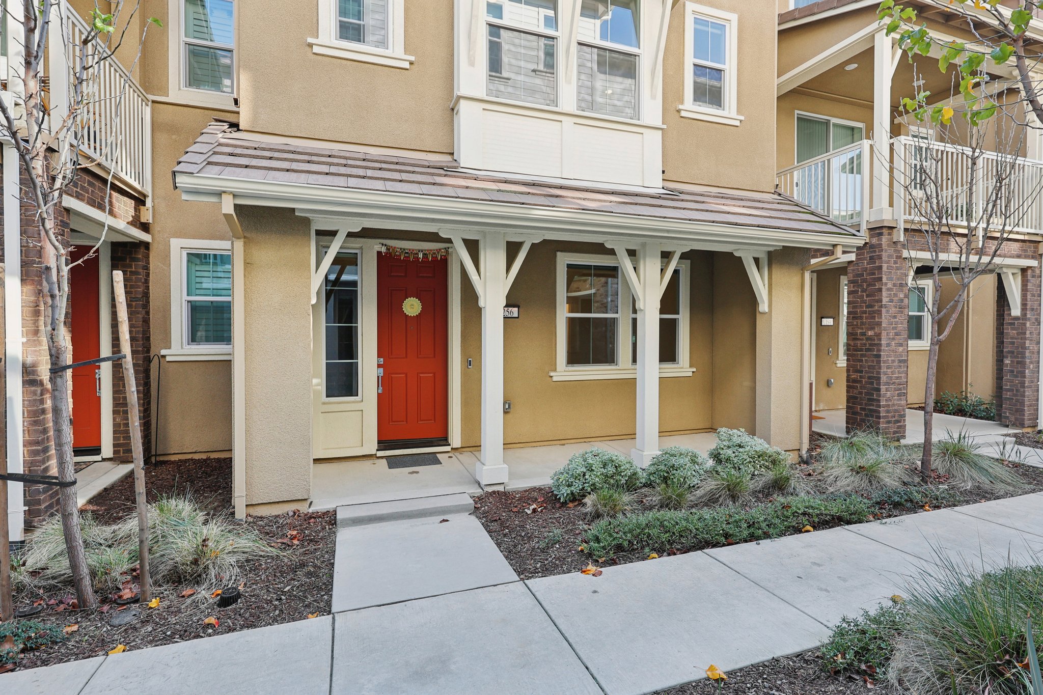 Plum Tree St-S1601-003.jpg