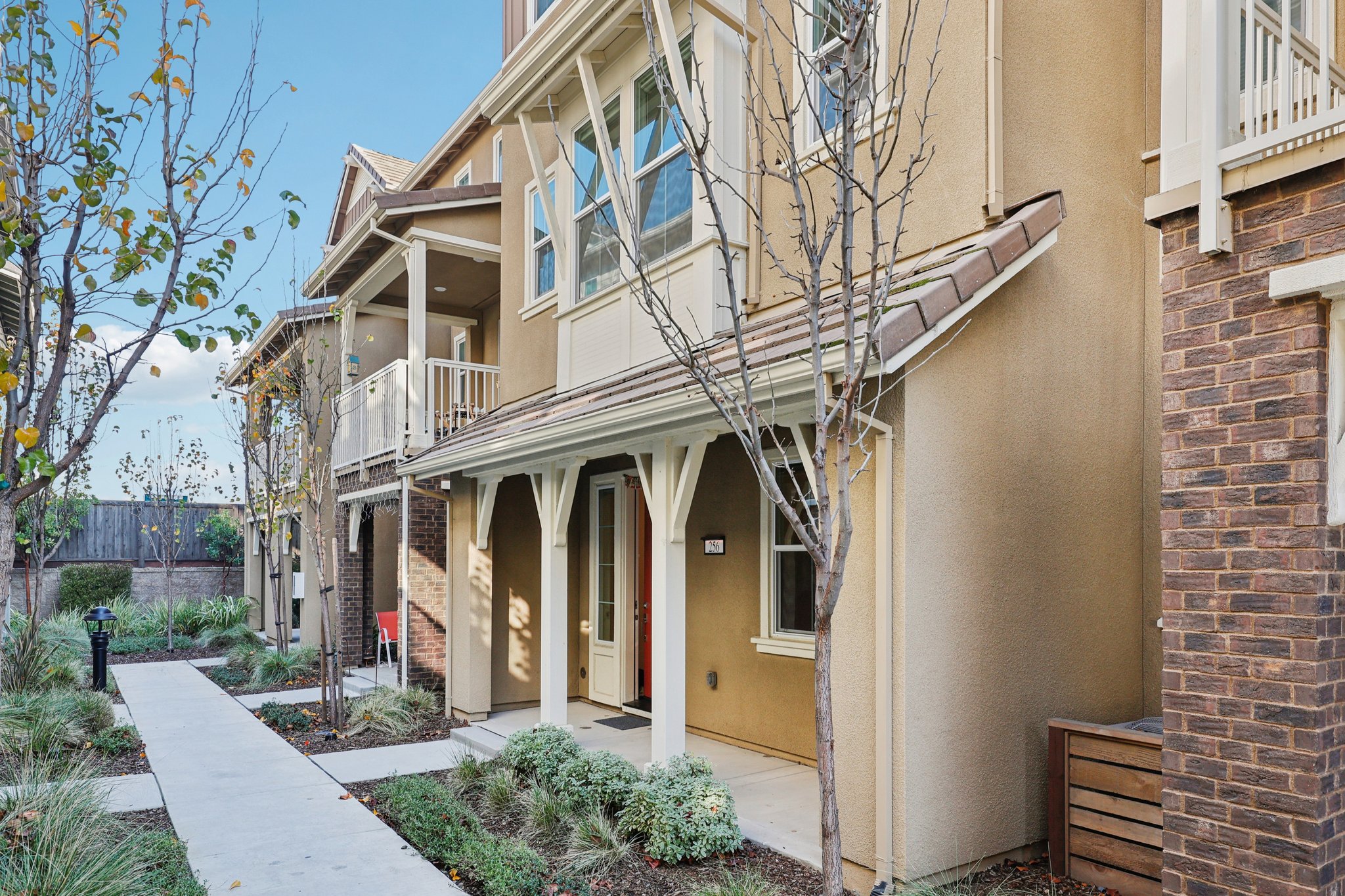 Plum Tree St-S1601-004.jpg