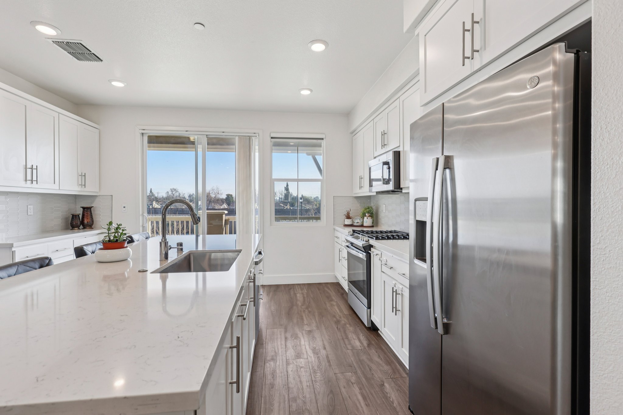 Plum Tree St-S1601-014.jpg